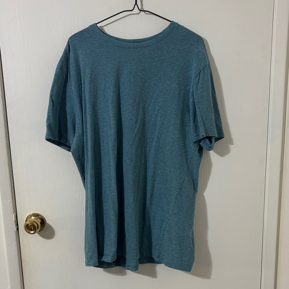 Denver Hayes Men's XL Blue Crew Neck T-Shirt